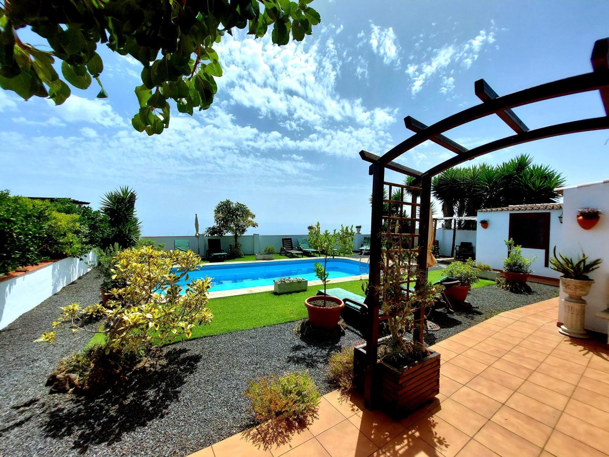 Holiday home Boleros *
